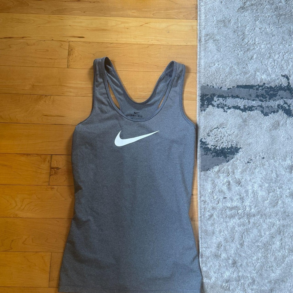 Nike Dri-Fit Racerback Athletic Tank Top Grey Swoosh Running Gym Womens Small